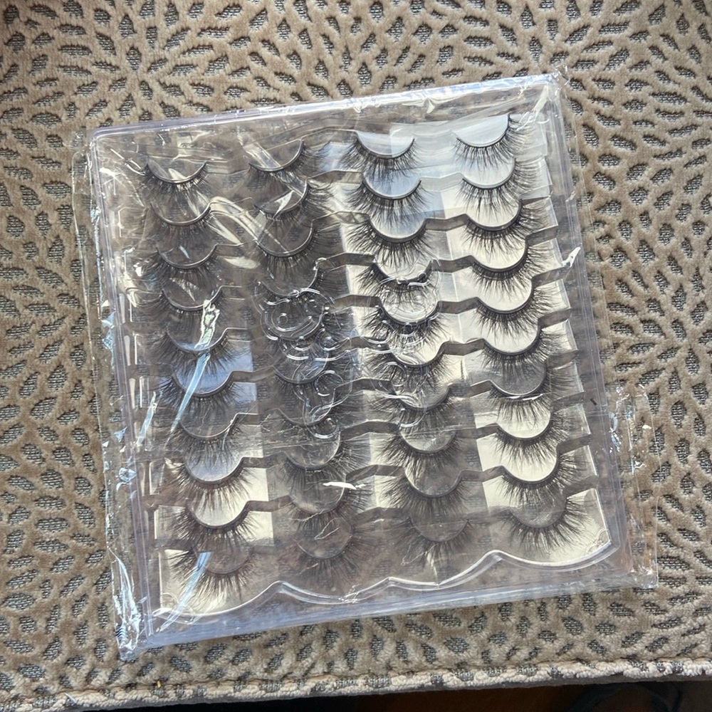 Lashes